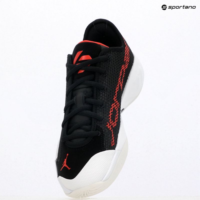 Pánske basketbalové topánky Nike Jordan Luka 77 black/white/university red 12