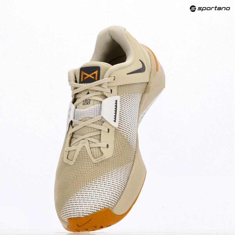 Pánske vzpieračské topánky Nike Metcon 10 light khaki/gold leaf/iron grey 12