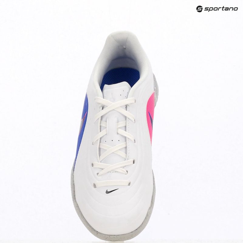 Detské futbalové kopačky Nike Tiempo Maestro Club Jr IC white/racer blue/pink blast/black 10