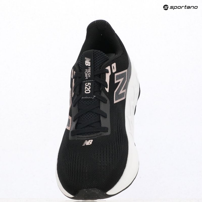 Dámske bežecké topánky New Balance Fresh Foam 520's V9 black/castlerock/silver metallic 9
