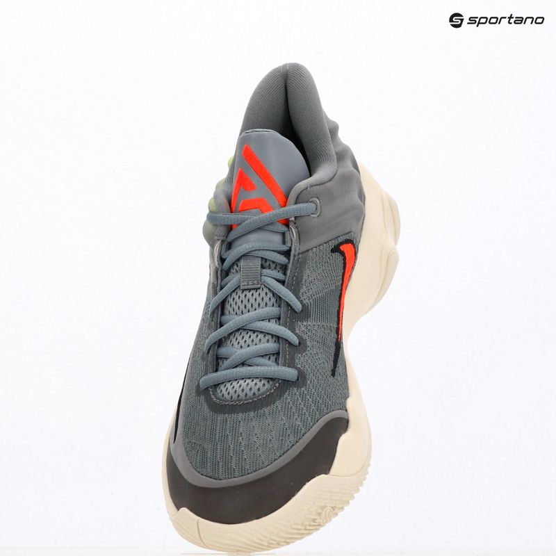 Pánske basketbalové topánky Nike Giannis Immortality 4 cool grey/volt/total crimson 18