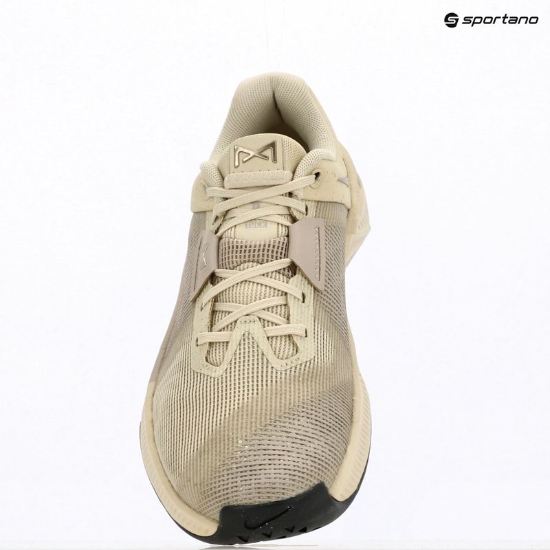 Dámske tréningové topánky Nike Metcon 10 SE Light Khaki/Cream II/Metallic Gold Grain 6