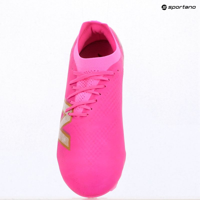 Futbalové kopačky New Balance Furon Pro V8 FG pink heat/sea salt/gold metallic 9