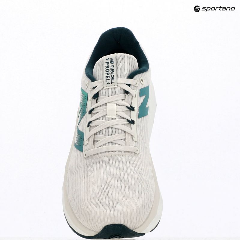 Pánske bežecké topánky   New Balance FuelCell Propel v5 grey matter/team navy 9