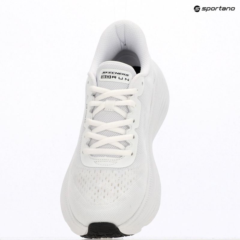 Dámske topánky SKECHERS Max Cushioning Endeavour Hallandale white 11