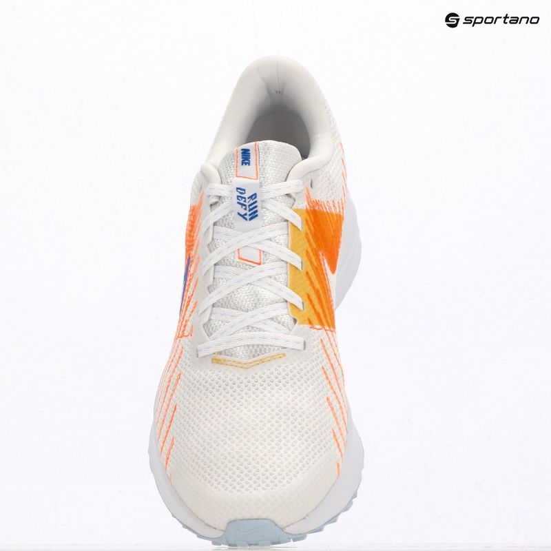 Pánske bežecké topánky Nike Run Defy white/topaz gold/blue crystal 6