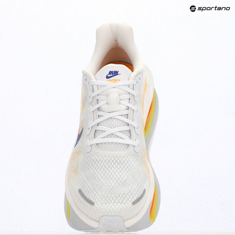 Pánske bežecké topánky Nike Vomero Premium white/total orange/laser orange/lapis 6