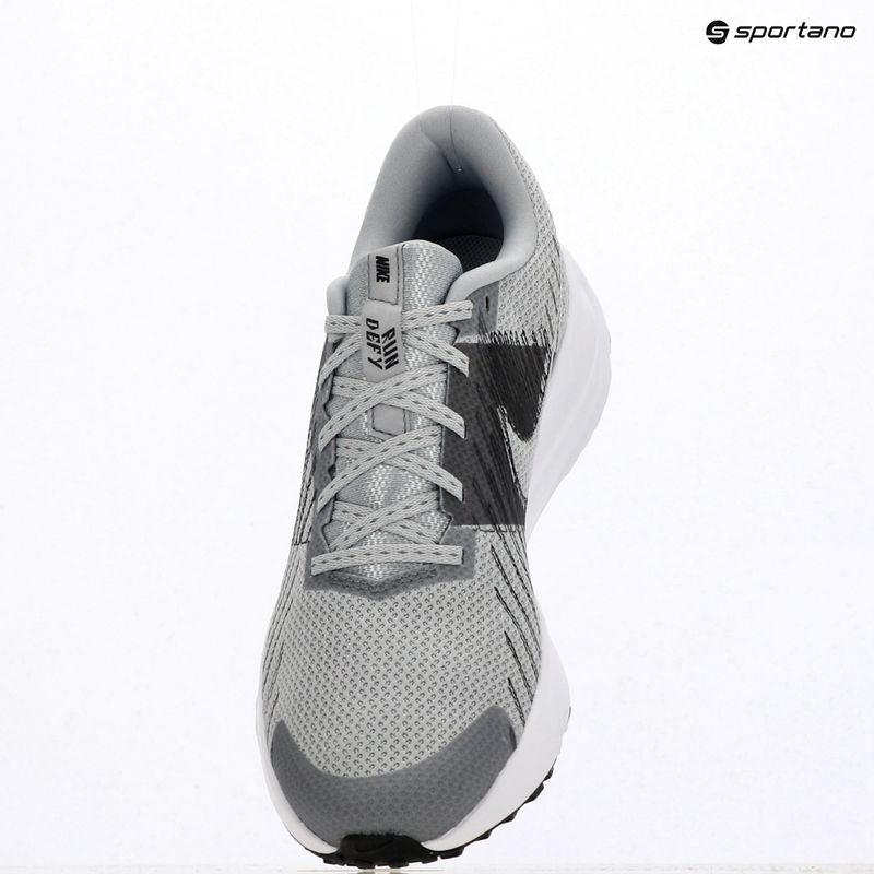 Pánske bežecké topánky Nike Run Defy wolf grey/white/iron grey/black 6