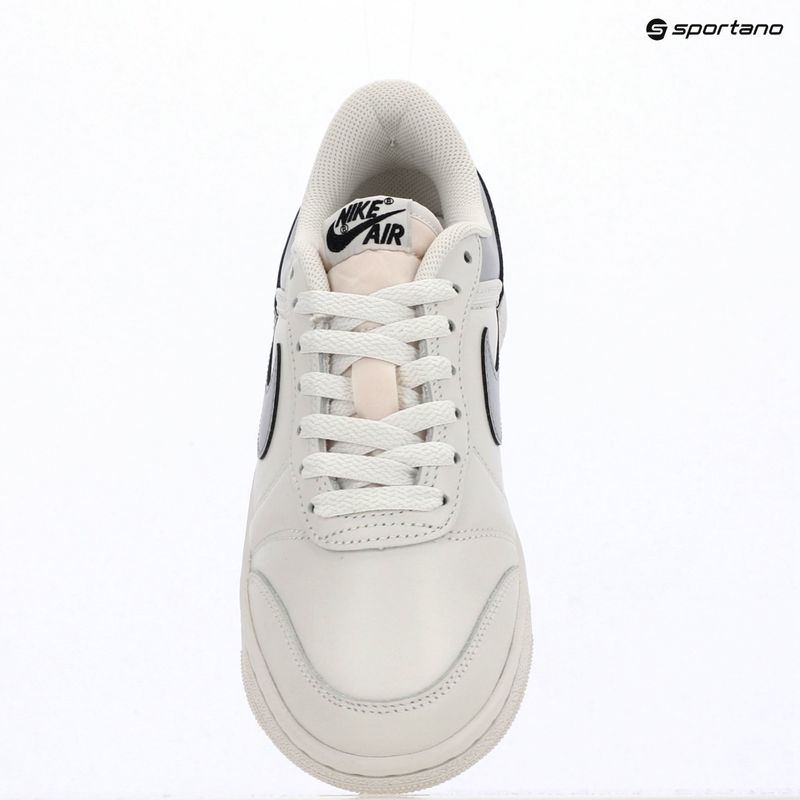 Dámske topánky Air Jordan Skyline Low swan/black/metallic silver 6