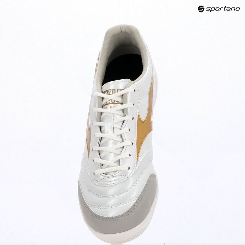 Futbalové kopačky Mizuno Morelia Sala Pro IN white/football gold/galaxy silver 12