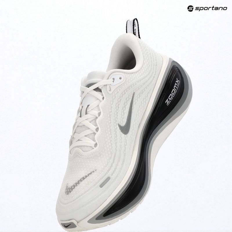 Pánske bežecké topánky Nike Vomero Plus white/black/cool grey/metallic silver 13