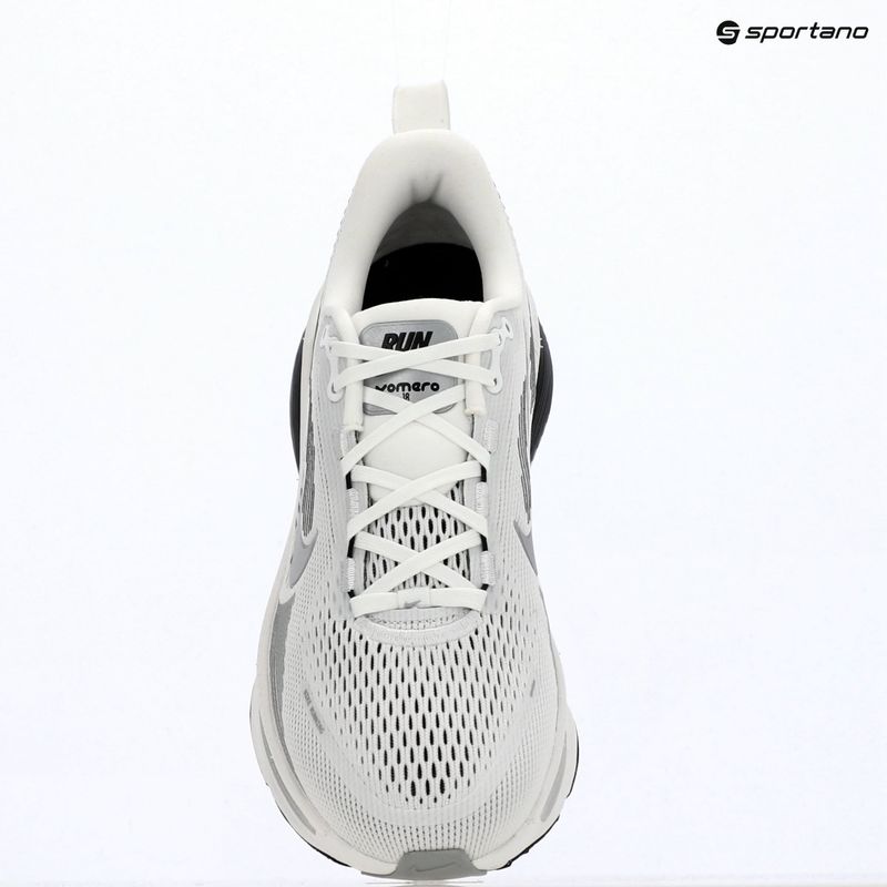 Pánske bežecké topánky Nike Vomero 18 summit white/metallic silver-black 13