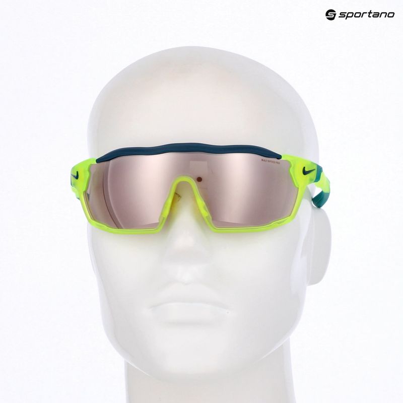 Slnečné okuliare Nike Show X Rush matné volt/chrómové zrkadlo 9