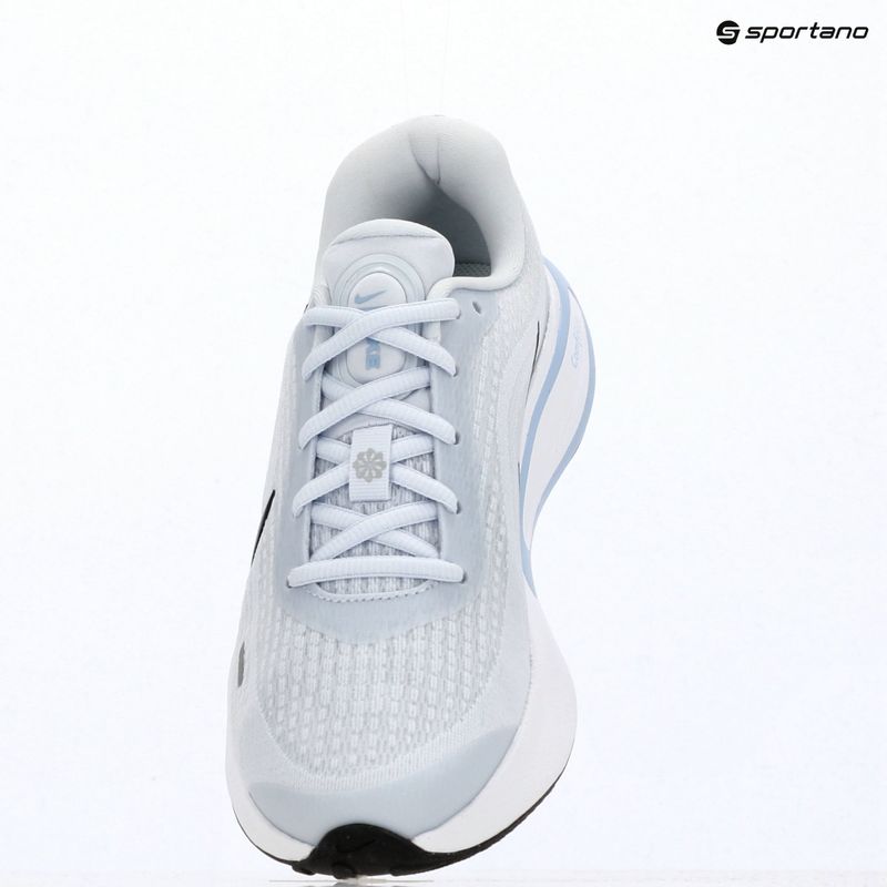 Dámske bežecké topánky Nike Journey Run football grey/white/aluminum/anthracite 9