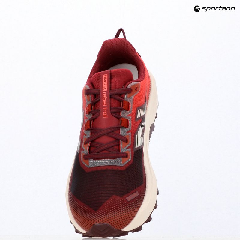 Dámske bežecké topánky New Balance Rebel V1 podium red/neo flame 9