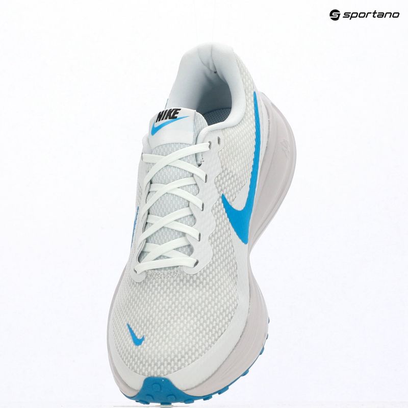 Pánske bežecké topánky Nike Revolution 8 off white/vast grey/light current blue 10