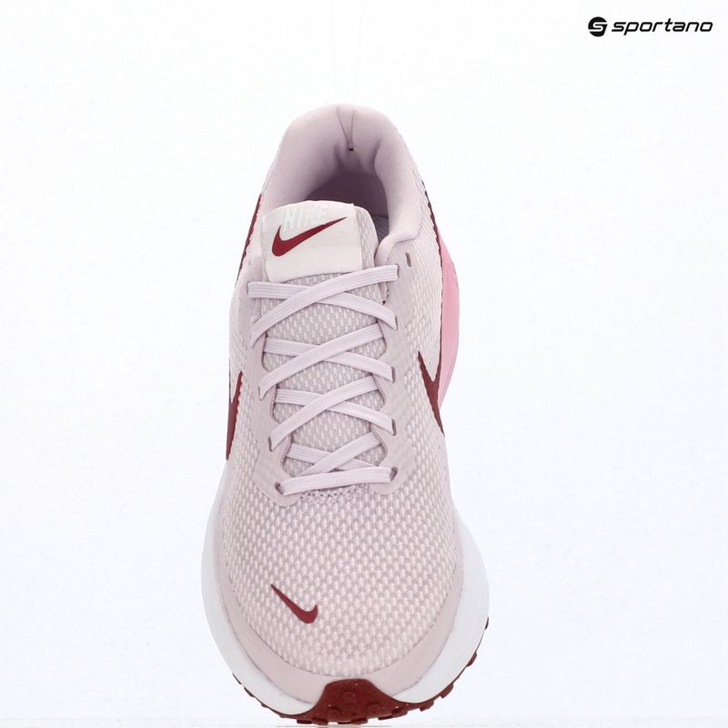 Dámske bežecké topánky Nike Revolution 8 bleached lilac/white/pink smoke 18