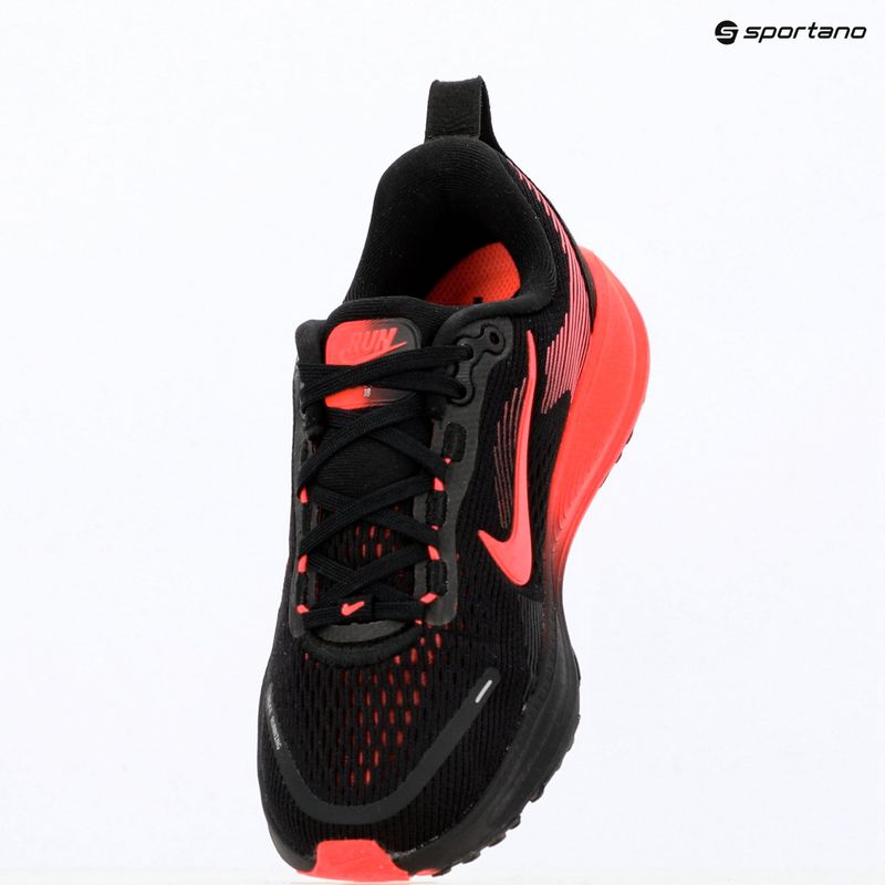 Detské bežecké topánky Nike Vomero 18 black/university red/bright crimson 15
