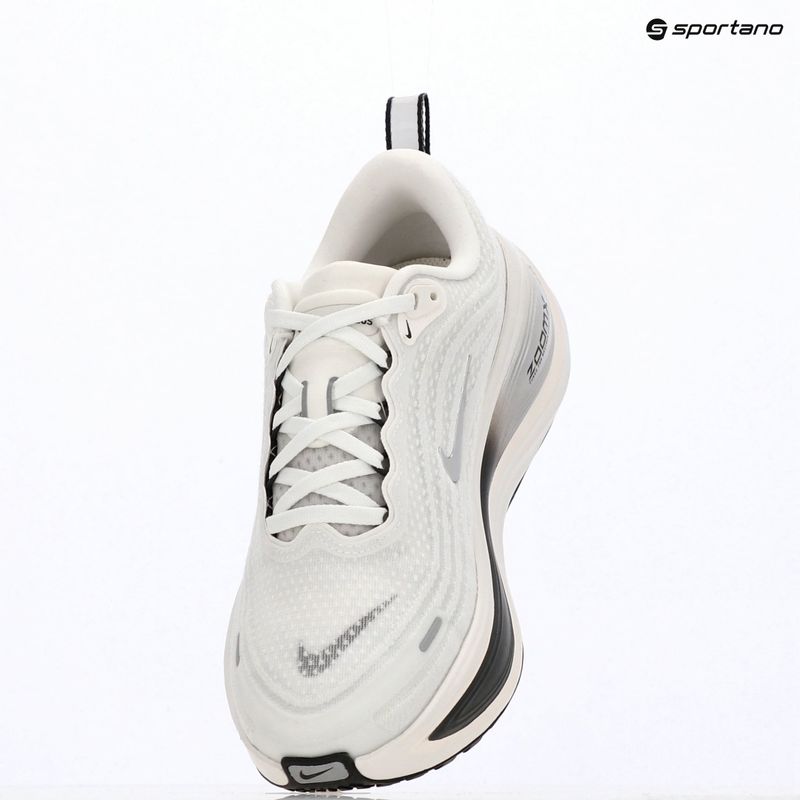 Dámske bežecké topánky Nike Vomero Plus summit white/sail/metallic silver 8
