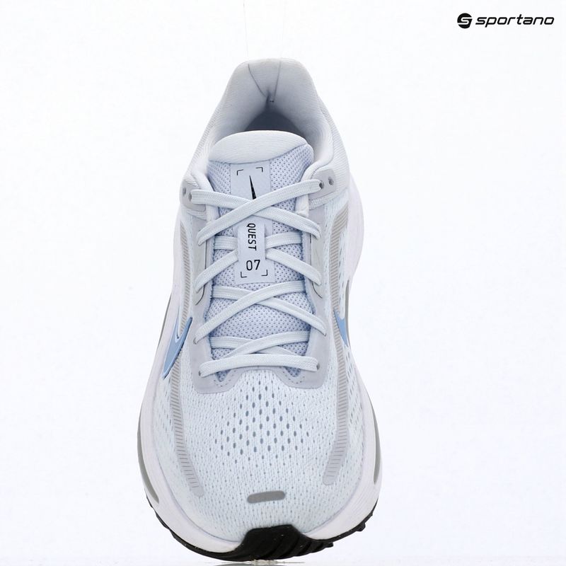 Dámske bežecké topánky Nike Quest 7 football grey/white/grey fog/aluminum 17
