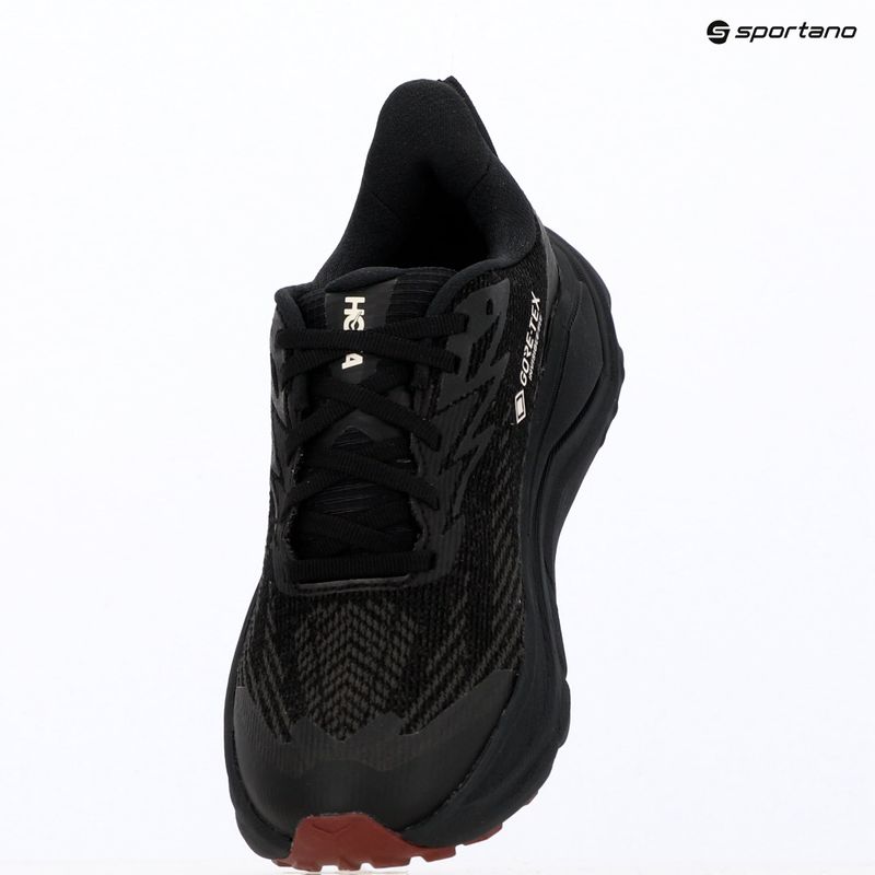 Dámske bežecké topánky HOKA Challenger 8 GTX black/varsity burgundy 10