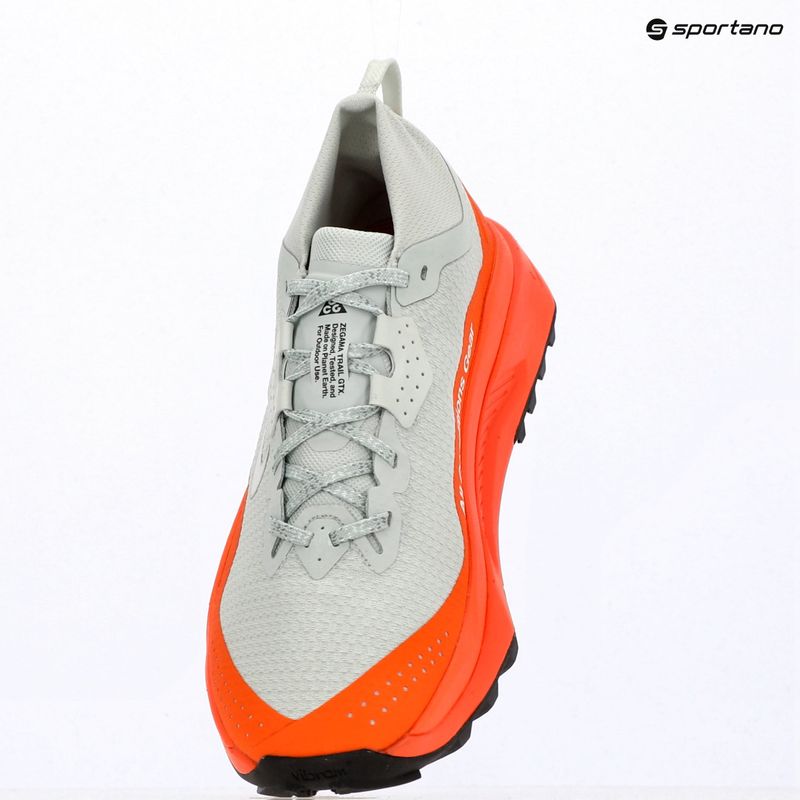Pánske bežecké topánky Nike ACG Zegama Trail GORE-TEX light silver/safety orange/summit white 14