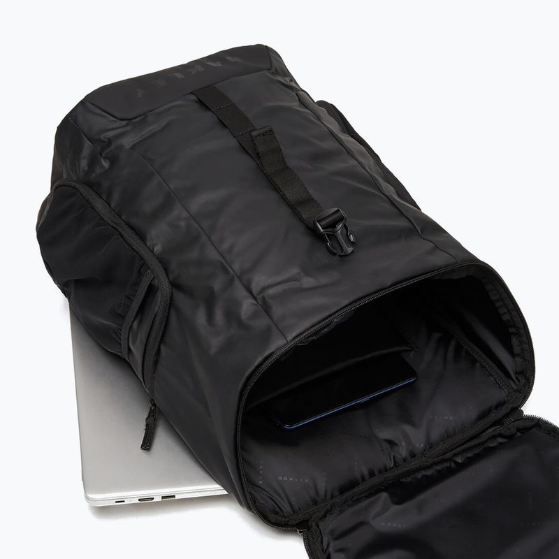 Batoh Oakley Road Trip Rc 26 l blackout 6