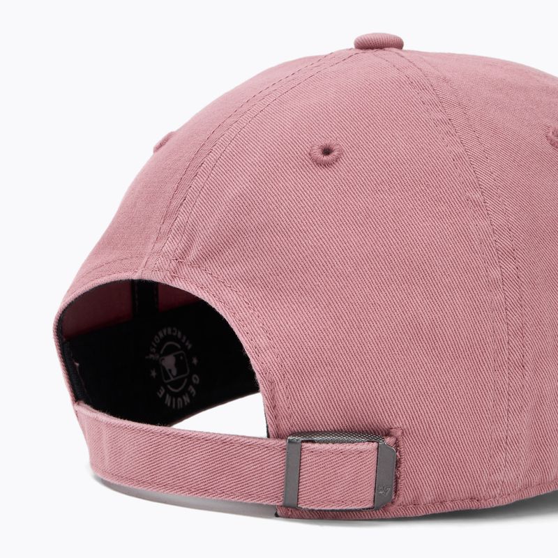 47 Značka MLB New York Yankees Base Runner čiapka CLEAN UP fialová 4