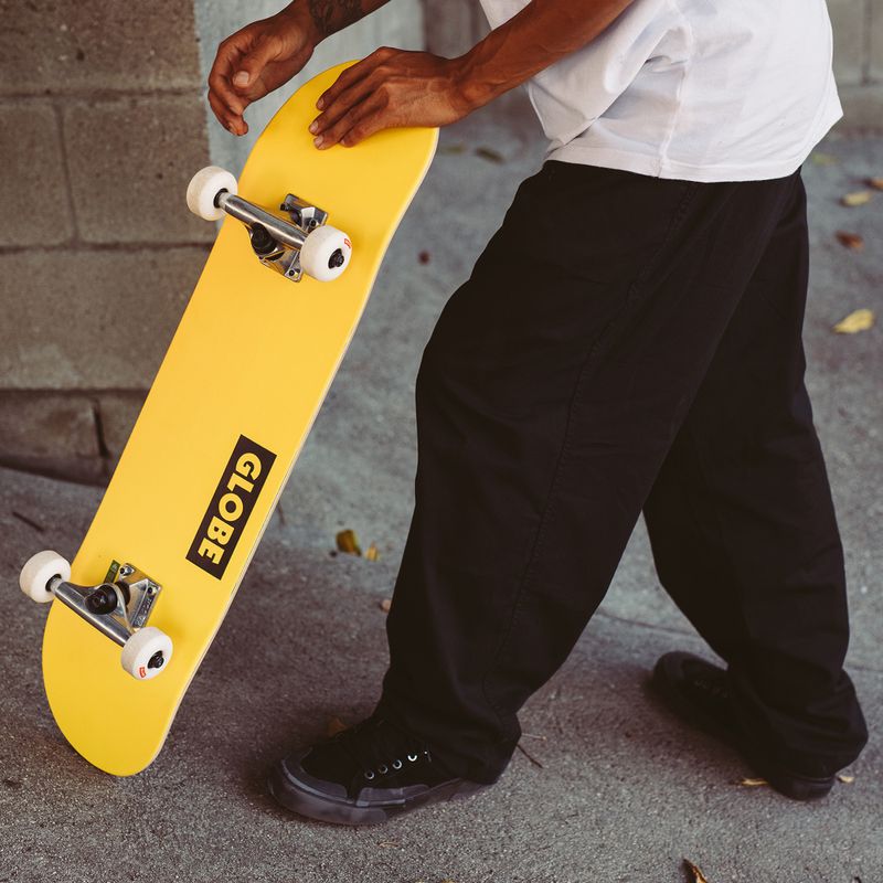 Klasický skateboard Globe Goodstock žltý 9