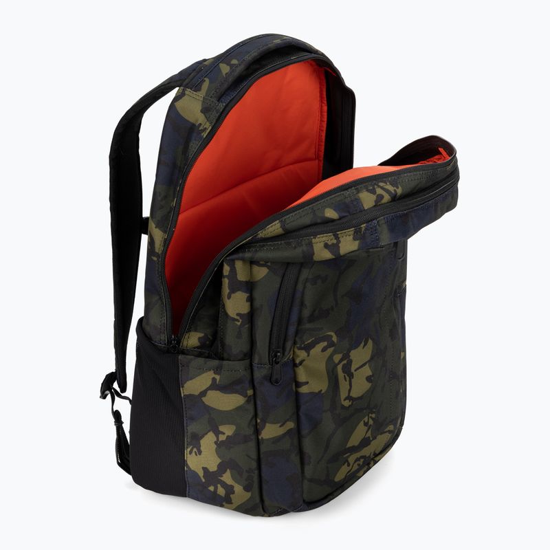 Dakine Campus L zelený mestský batoh D12633 4