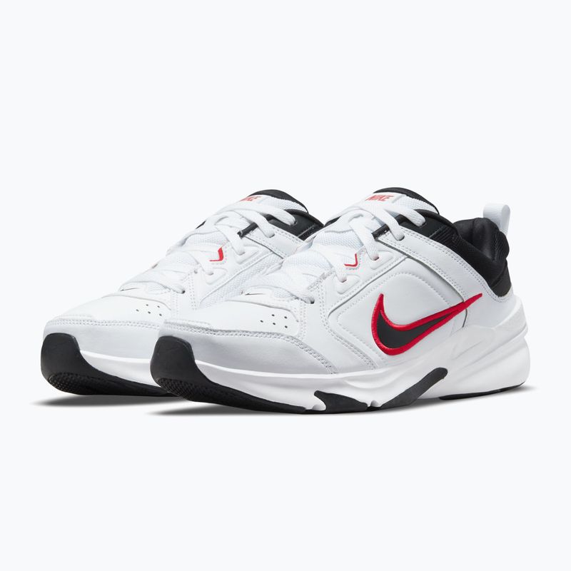 Pánske tréningové topánky Nike Defy All Day white/university red/black 3