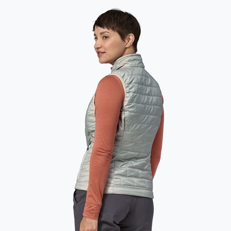Patagonia dámske tričko bez rukávov Nano Puff sleet green 2