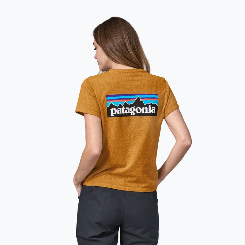 Dámske tričko Patagonia P-6 Logo Responsibili-Tee dried mango 2