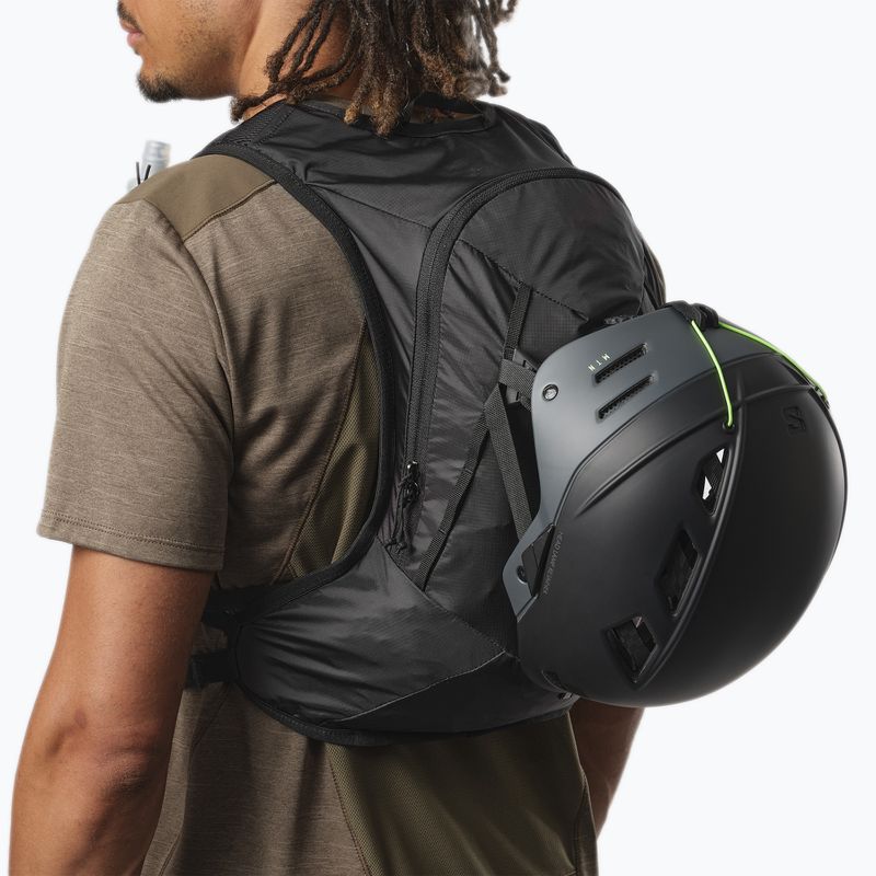 Salomon Cross 8 l čierny bežecký batoh 9