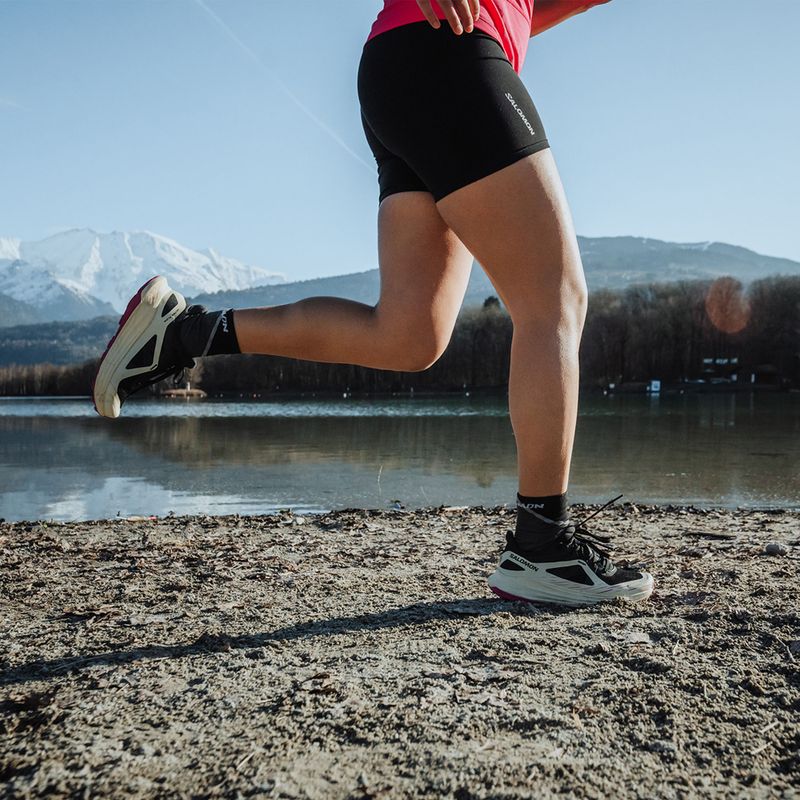 Dámska bežecká obuv Salomon Ultra Flow black/transparent yellow/rose violet 16