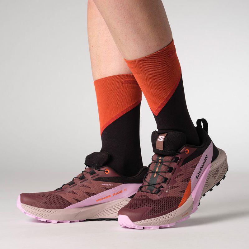 Salomon Sense Ride 5 GTX dámska bežecká obuv catawba grape/orchid bouquet/cherry tomato 10