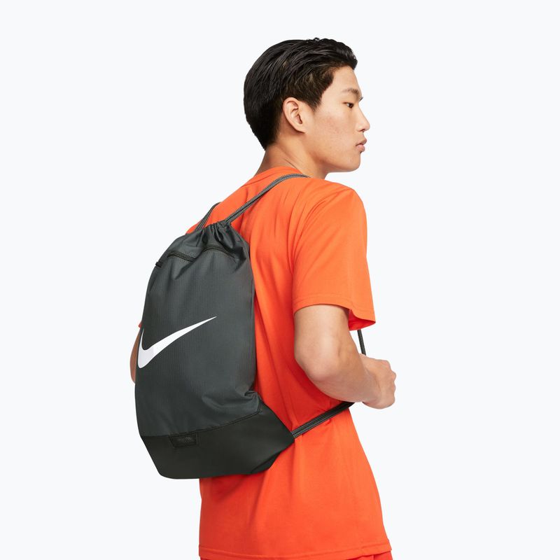 Vak Nike Brasilia 9.5 18 l iron grey/black/white 8