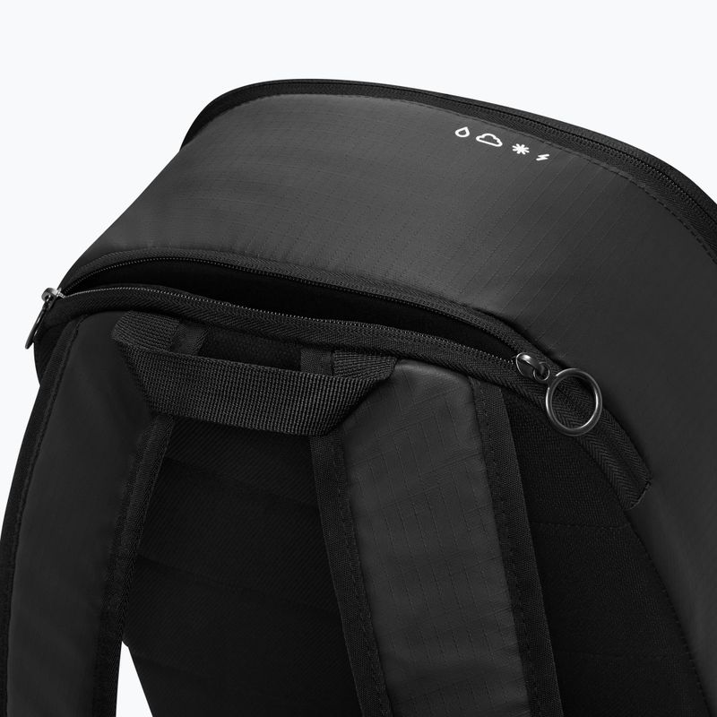 Mestský batoh Nike Heritage 23 l black/black/smoke grey 5