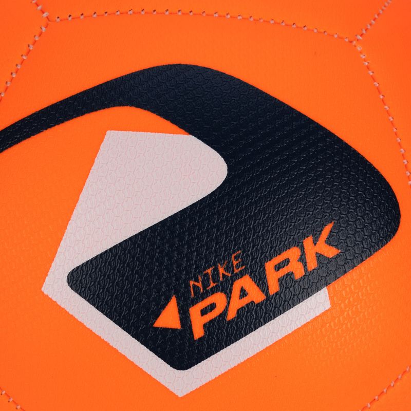 Nike Park Team 2.0 futbalová lopta DN3607-803 veľkosť 3 2