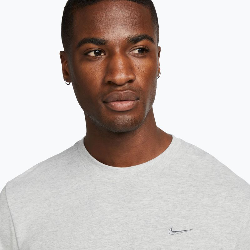 Pánske tréningové tričko Nike Dri-Fit Primary SS dark grey heather/heather/smoke grey 4