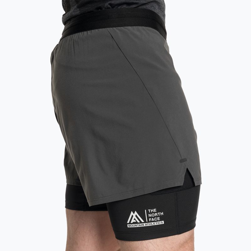 Pánske tréningové šortky The North Face Ma Lab Dual anthracite grey/black 4
