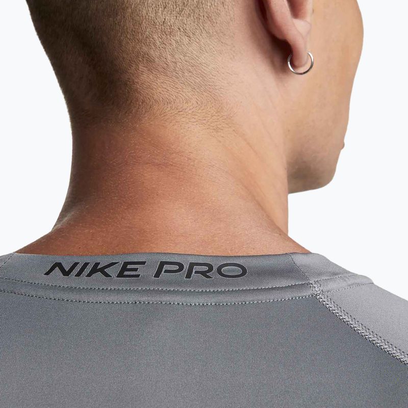 Pánske tréningové tričko Nike Pro Dri-Fit Tight Fitness smoke grey/black 5