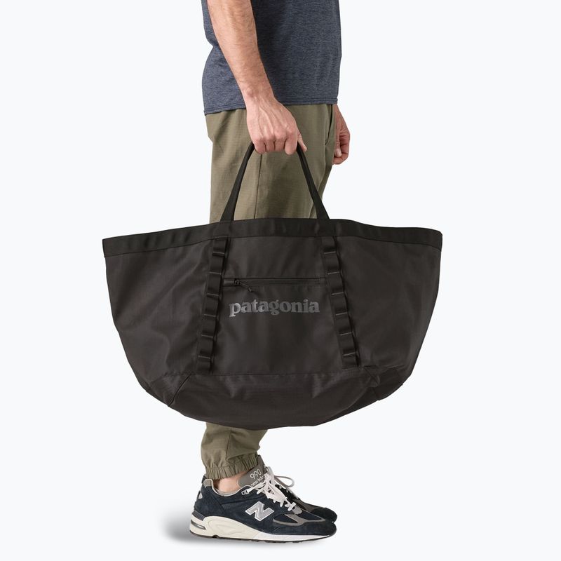 Taška Patagonia Black Hole Gear Tote 61 l čierna 2