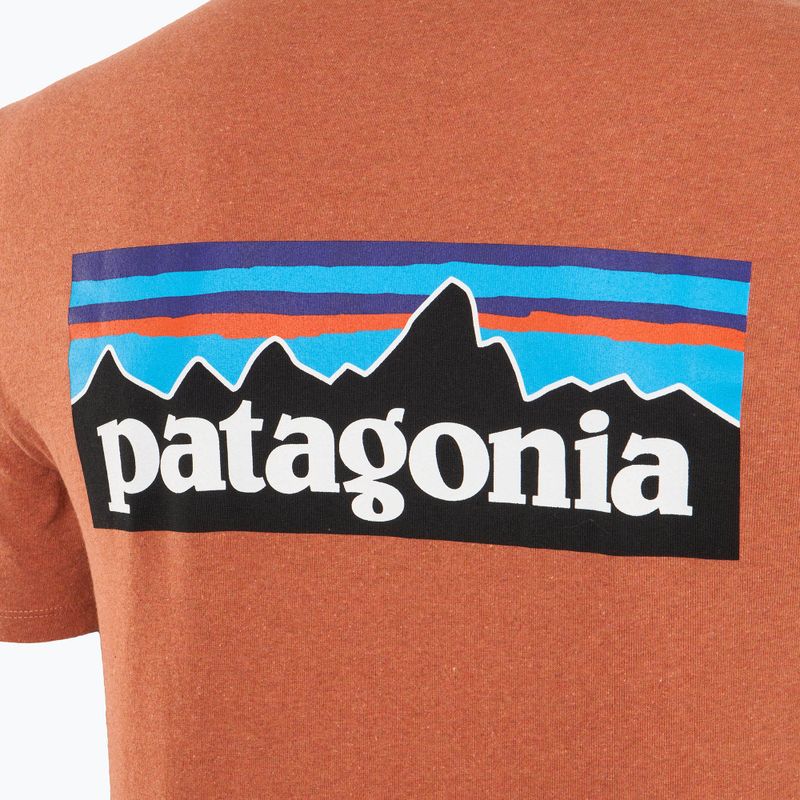 Pánske trekingové tričko Patagonia P-6 Logo Responsibili-Tee redtall rust 4