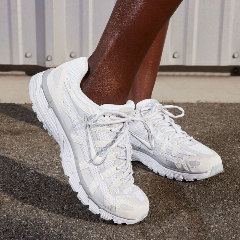 Dámske topánky Nike P-6000 metallic summit white/pure platinum/white 8