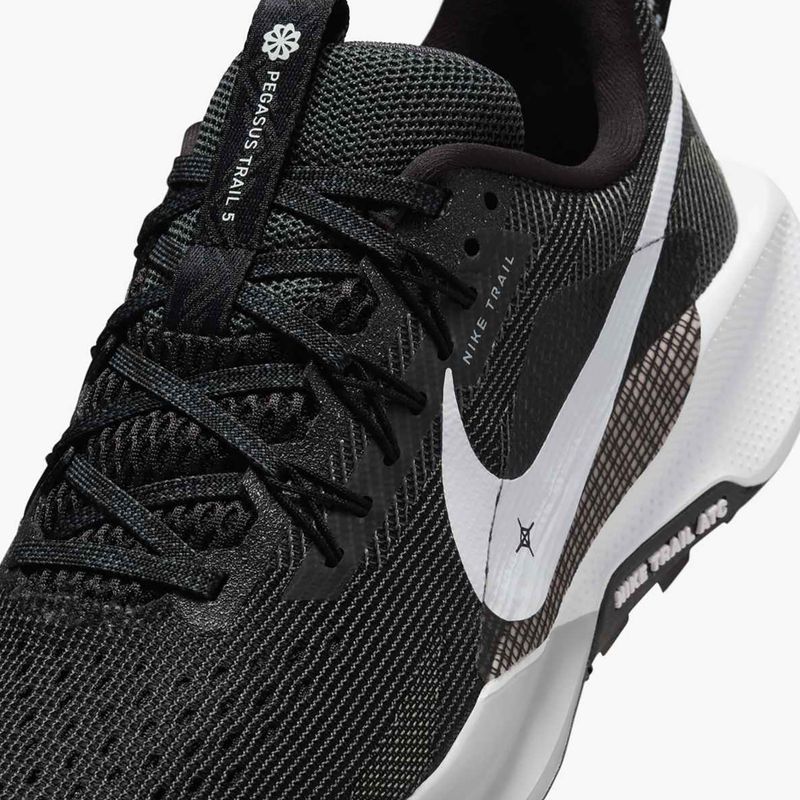 Dámske bežecké topánky Nike Pegasus Trail 5 black / white / anthracite / wolf grey 9
