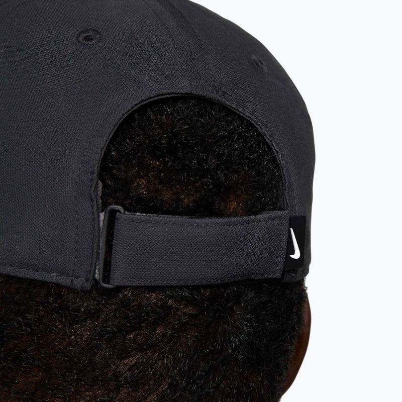 Šiltovka Nike Dri-FIT Club dark smoke grey/white 9