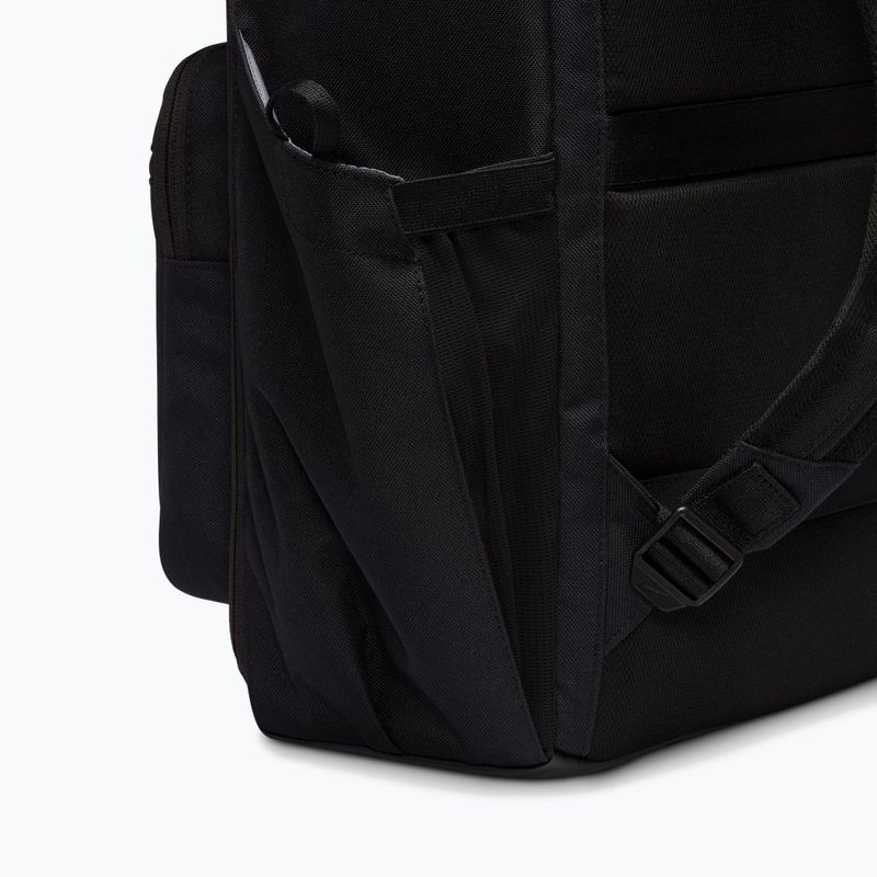 Mestský batoh Nike Utility Speed 27 l black/black/white 10