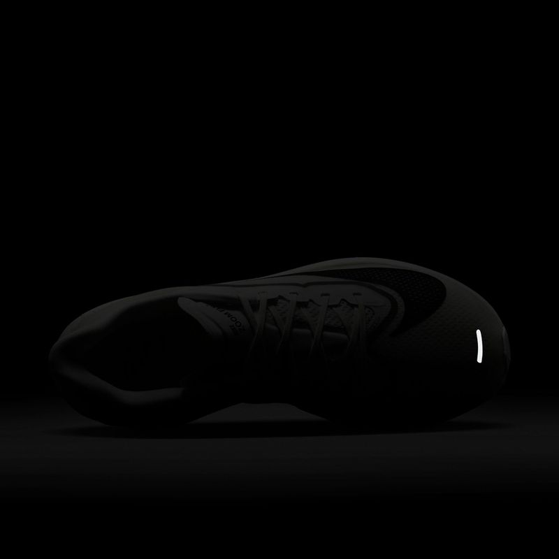 Pánska bežecká obuv Nike Zoom Fly 6 white/smoke grey/metallic silver/black 5