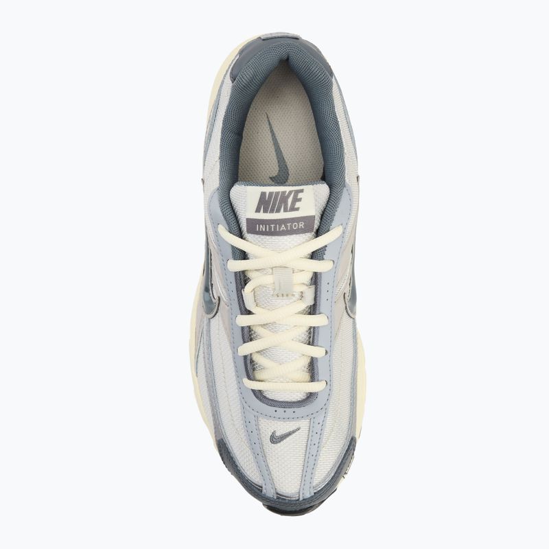 Pánske bežecké topánky Nike Initiator light bone/coconut milk/metallic silver/smoke grey 5